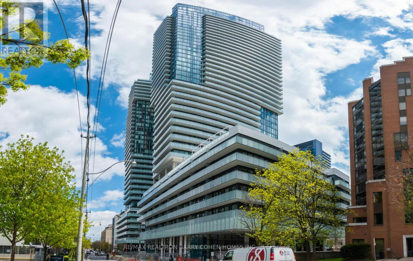 1807-161 Roehampton Avenue, Toronto, ON, M4P 1P9