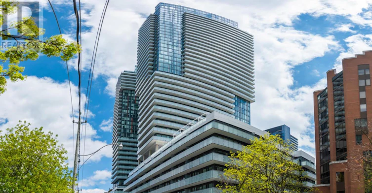 1807-161 Roehampton Avenue, Toronto, ON, M4P 1P9