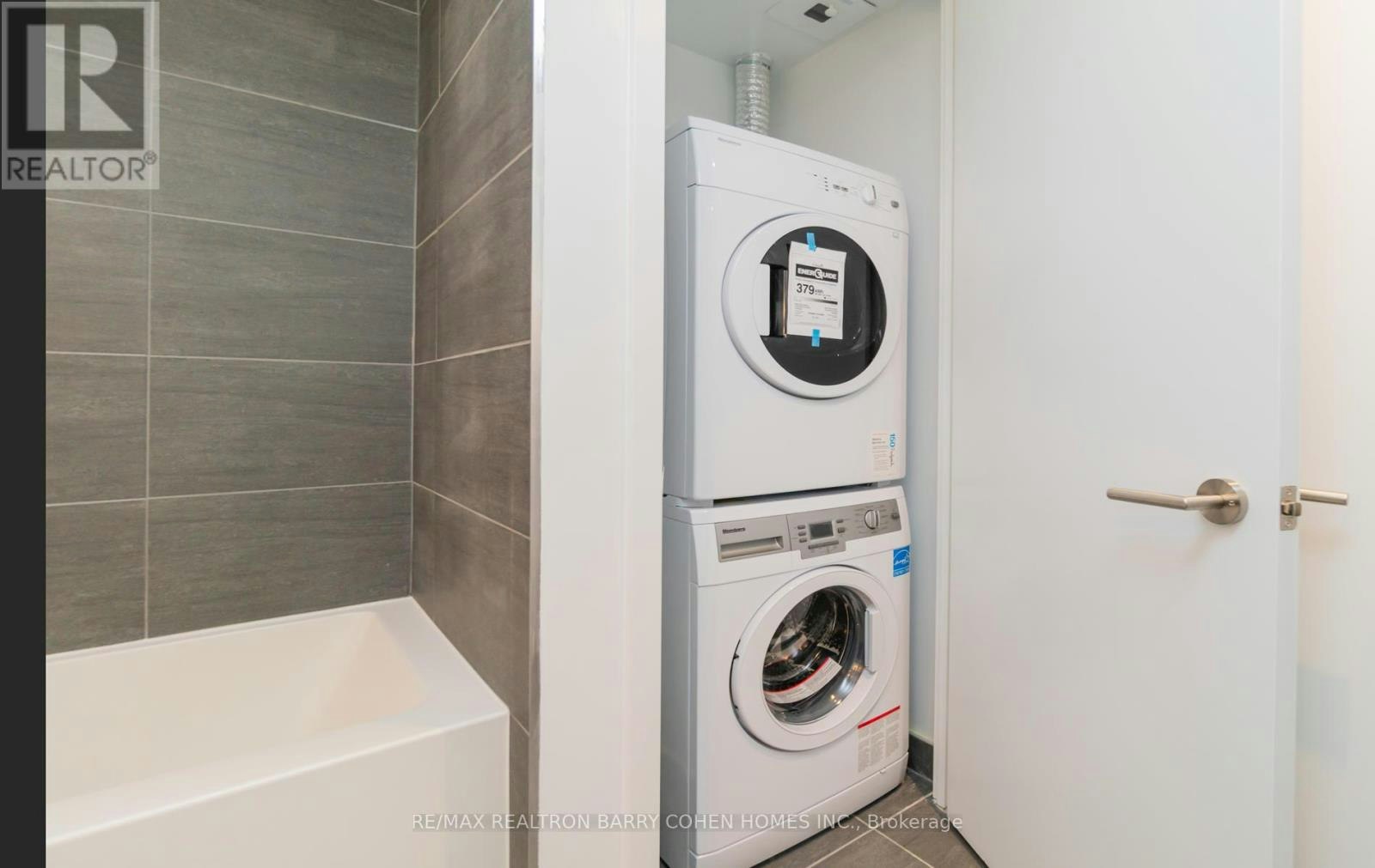 1807-161 Roehampton Avenue, Toronto, ON, M4P 1P9 - 17