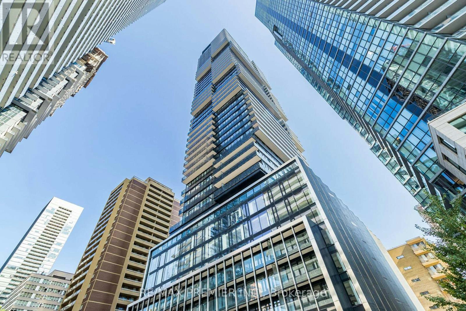 3904-55 Charles Street E, Toronto, ON, M4Y 0J1