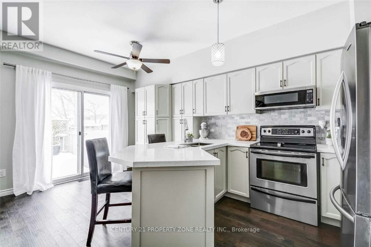130 Waller Street, Whitby, ON, L1R 2K7 - 3