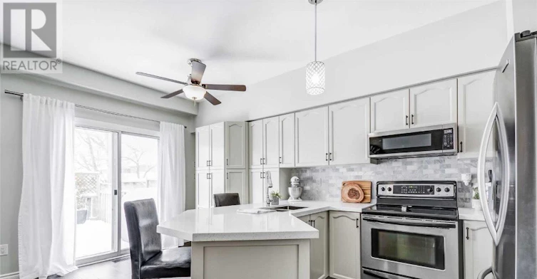 130 Waller Street, Whitby, ON, L1R 2K7 - 3