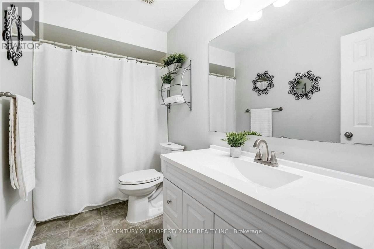 130 Waller Street, Whitby, ON, L1R 2K7 - 13