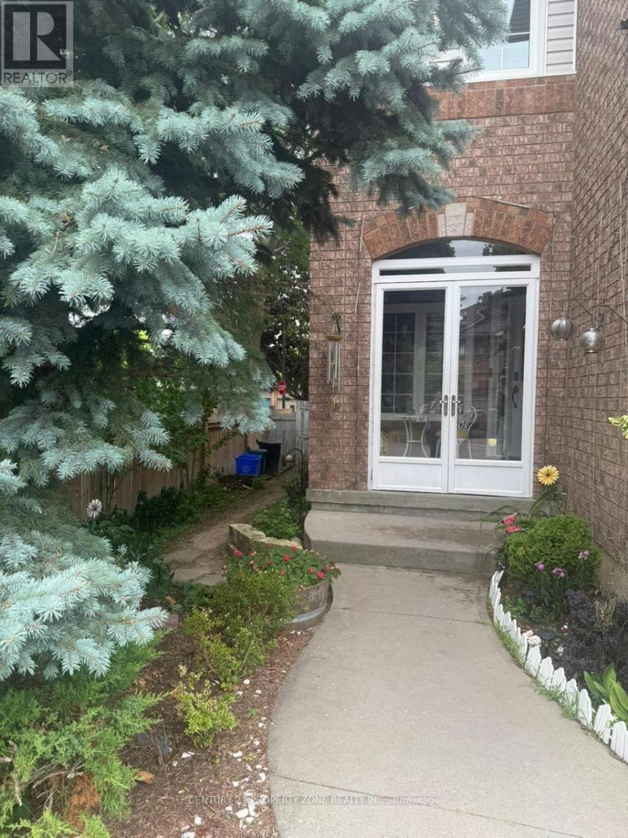 130 Waller Street, Whitby, ON, L1R 2K7 - 2