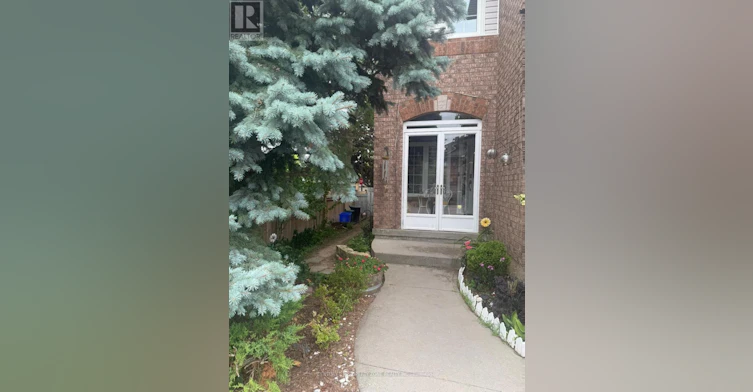 130 Waller Street, Whitby, ON, L1R 2K7 - 2