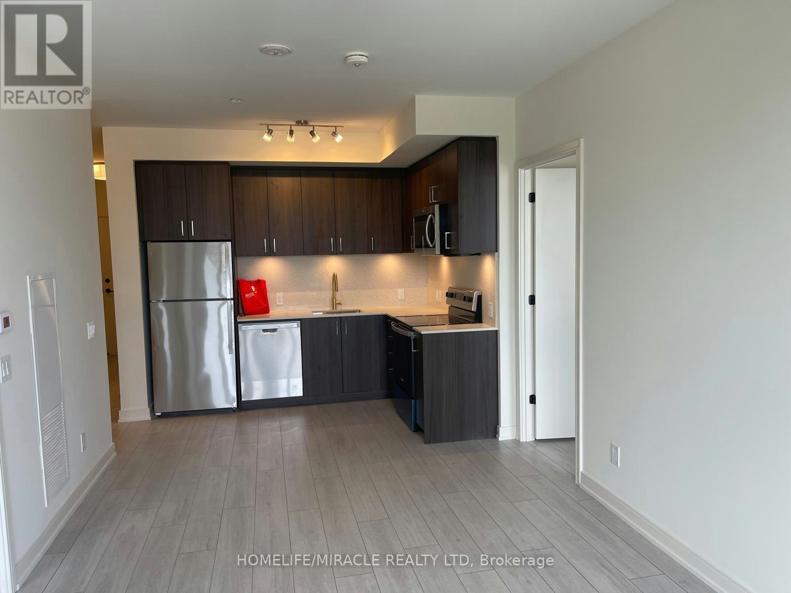 301-8010 Derry Road, Milton, ON, L9T 3L3 - 2