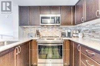 215-40 Via Rosedale, Brampton, ON, L6R 4A4 - 17
