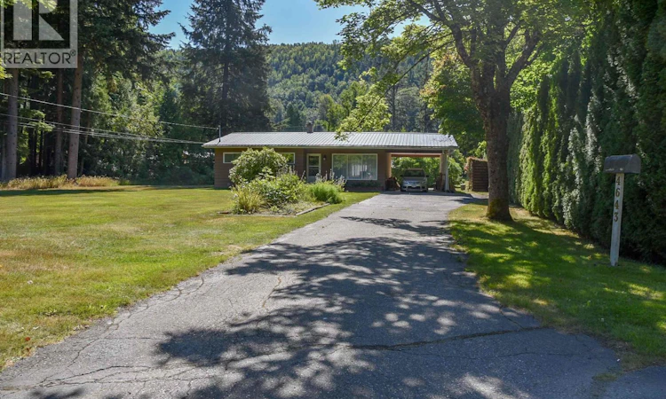 4643 Queensway Drive