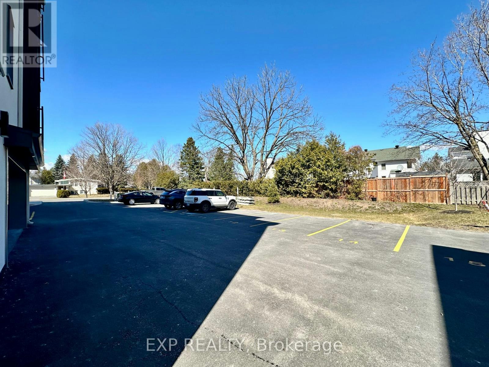 204-33 Maple Grove Road, Ottawa, ON, K2L 2S7 - 16
