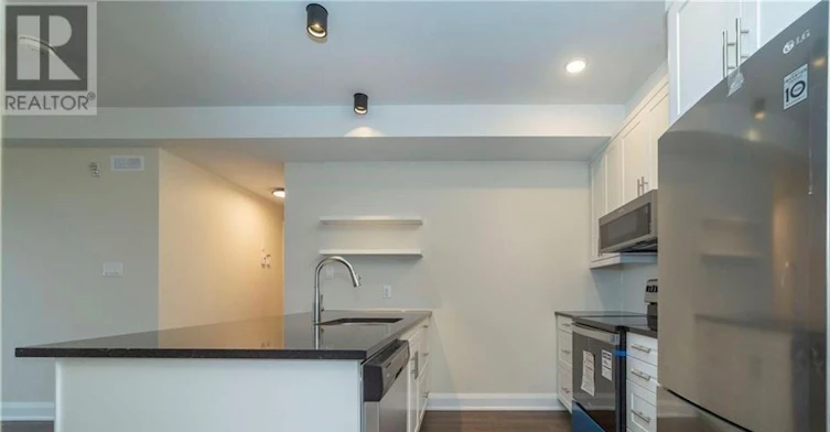 204-33 Maple Grove Road, Ottawa, ON, K2L 2S7 - 5