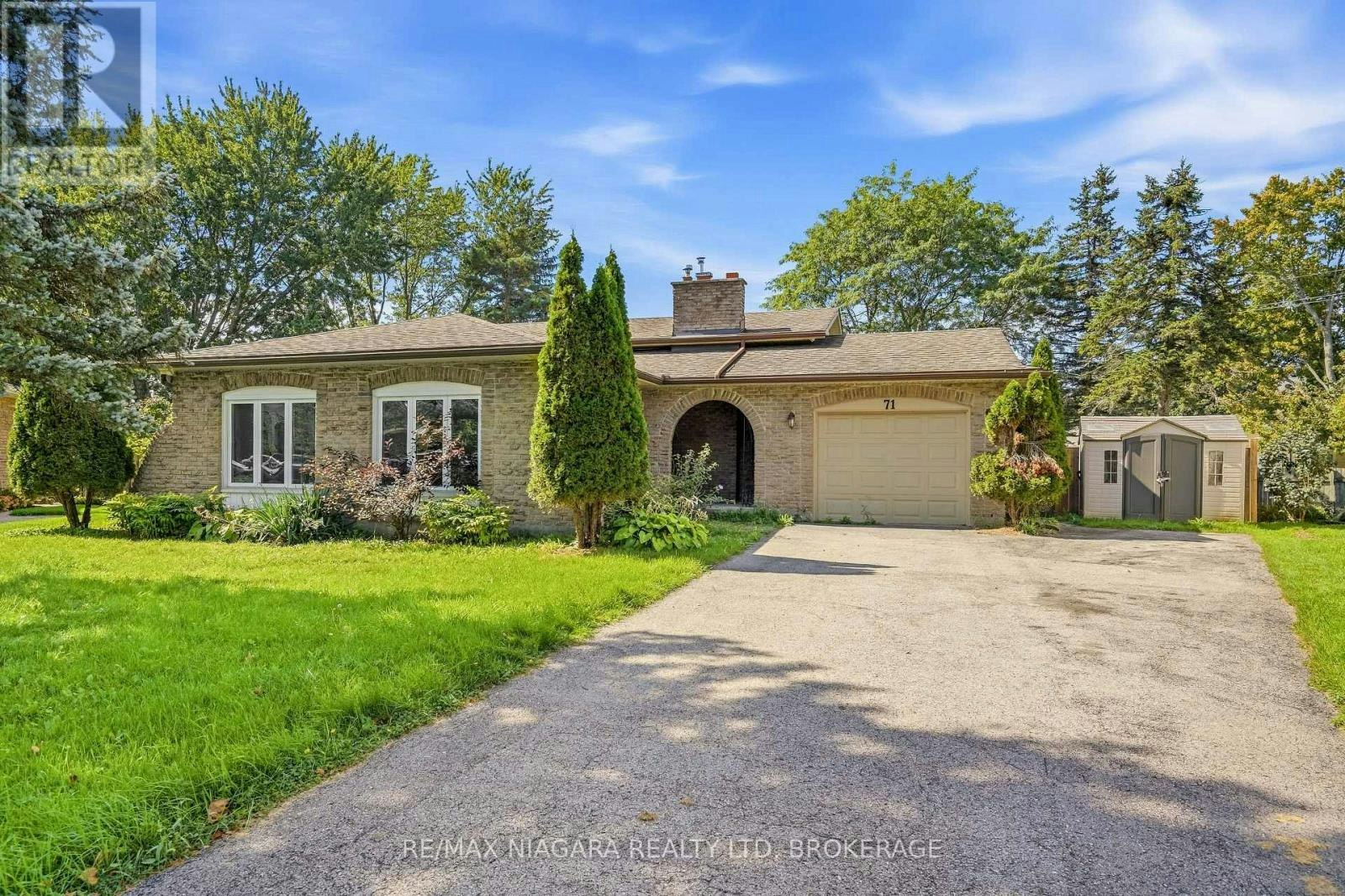 71 Glenayr Place, Welland, ON, L3C 3M6
