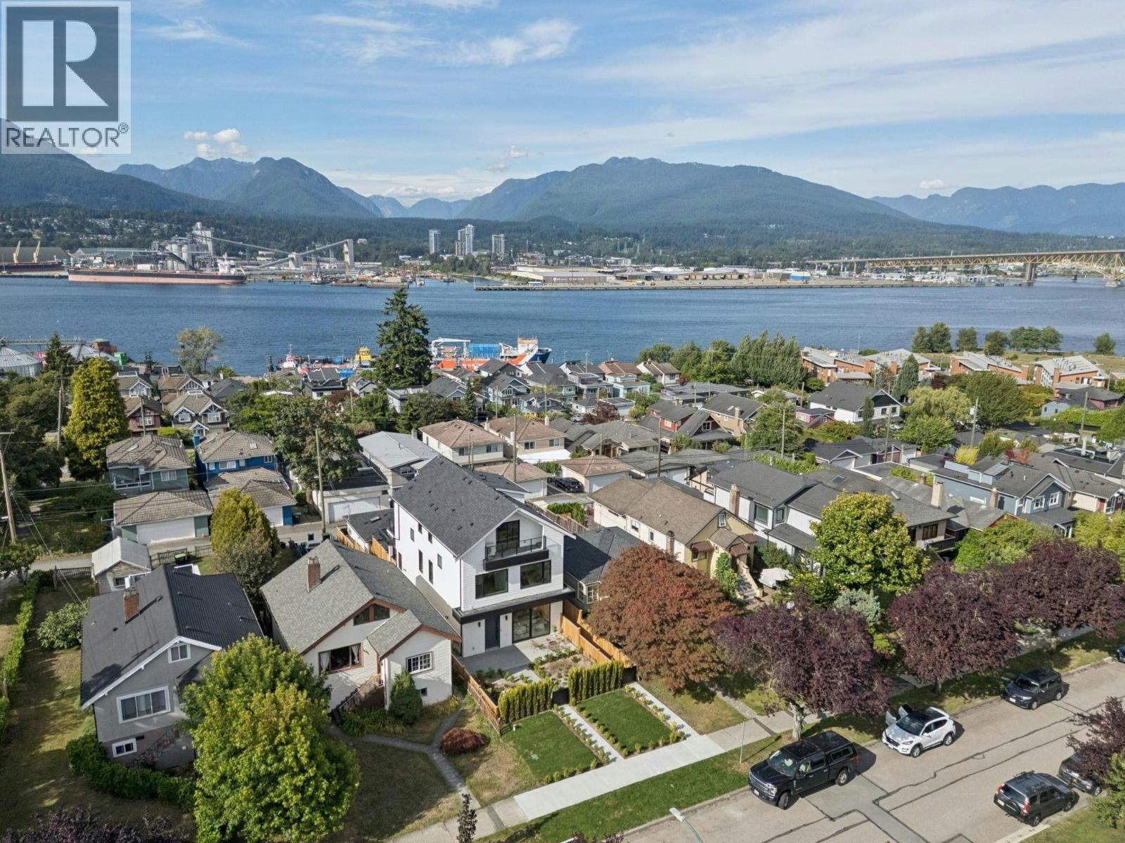 1-2815 Trinity Street, Vancouver, BC, V5K 1E8