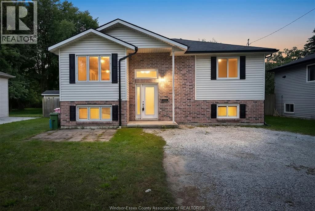 1233 Armanda Street, Windsor, ON, N9C 3W8