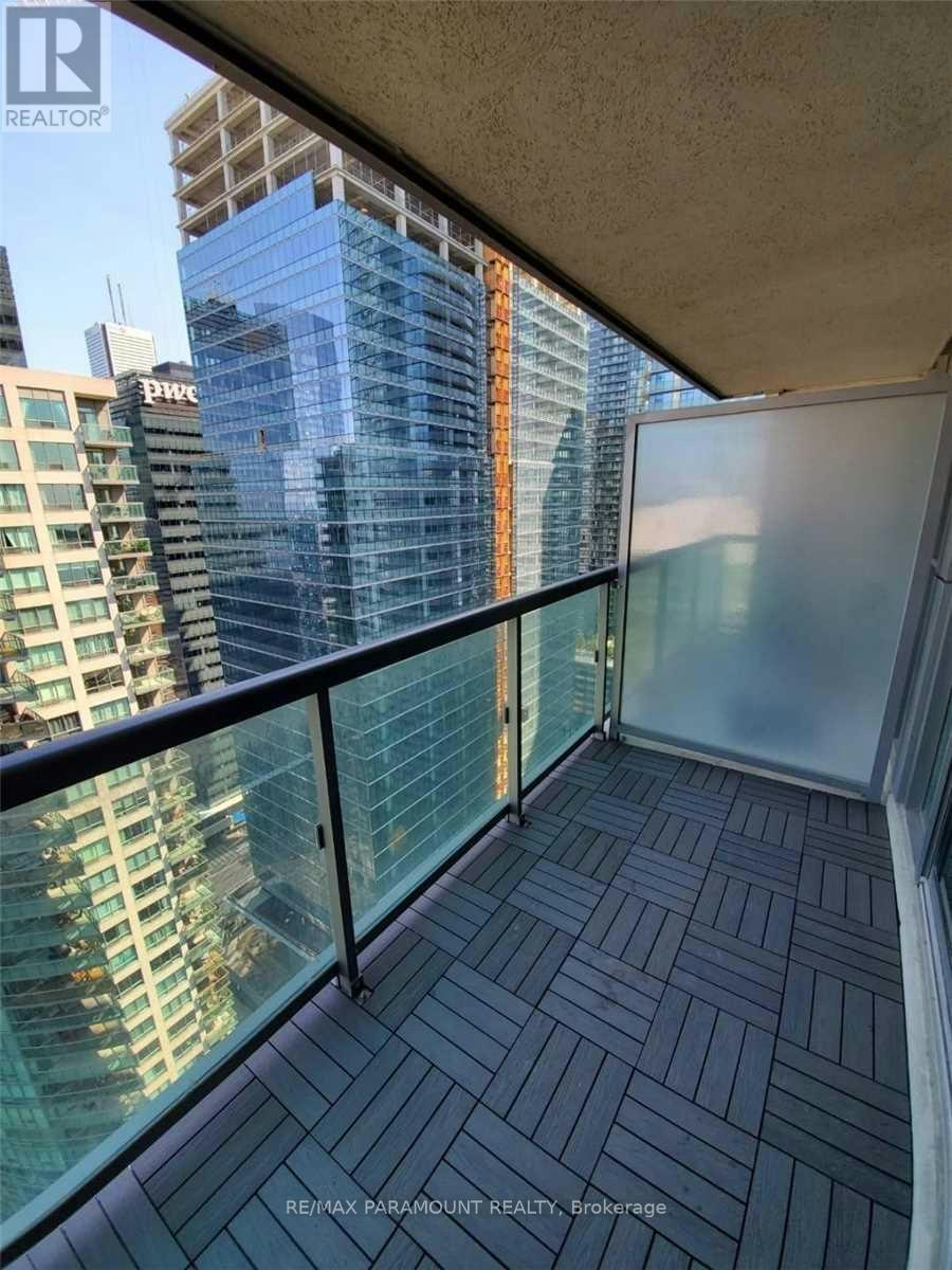3803-19 Grand Trunk Crescent, Toronto, ON, M5J 3A3 - 11
