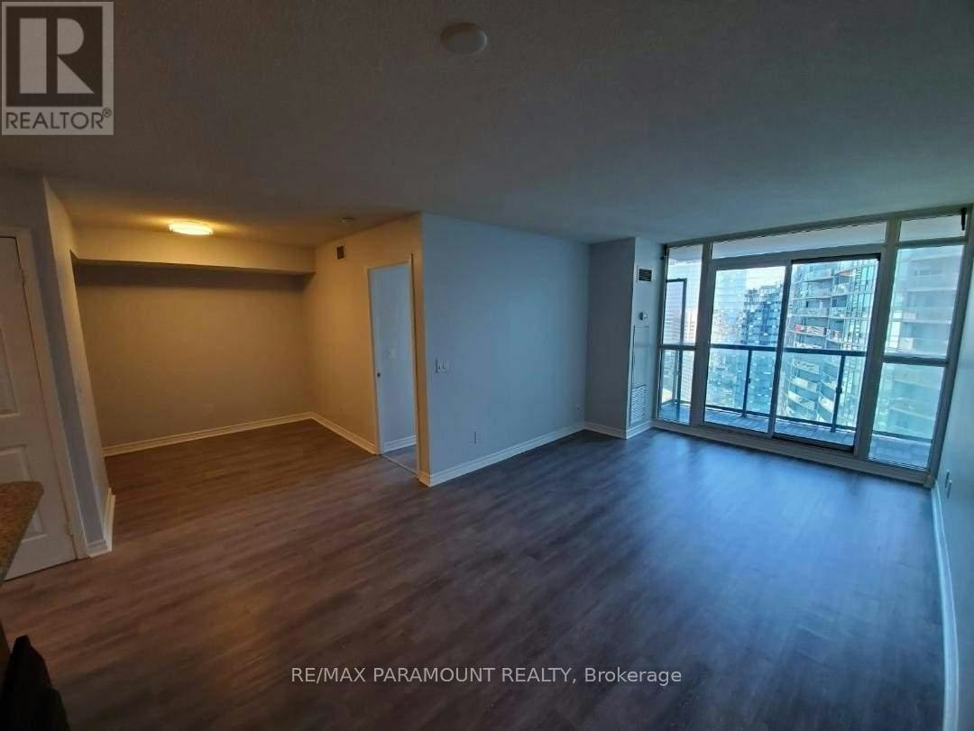 3803-19 Grand Trunk Crescent, Toronto, ON, M5J 3A3 - 10