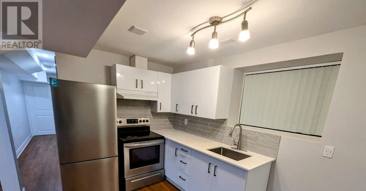 6 Ogston Crescent, Whitby, ON, L1P 0G6 - 2