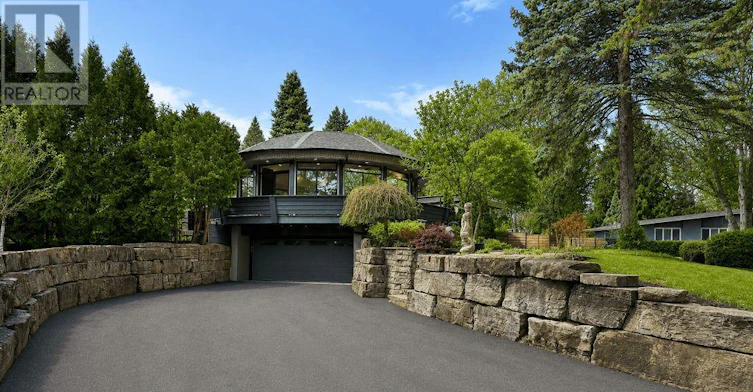 1352 Nocturne Court, Mississauga, ON, L5H 2L8