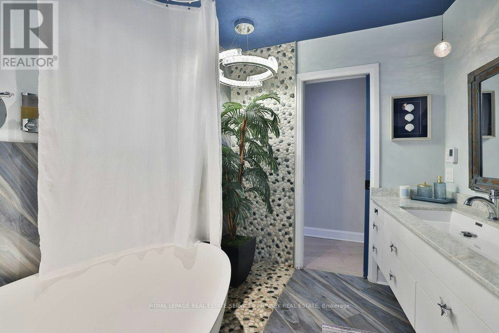 1352 Nocturne Court, Mississauga, ON, L5H 2L8 - 22