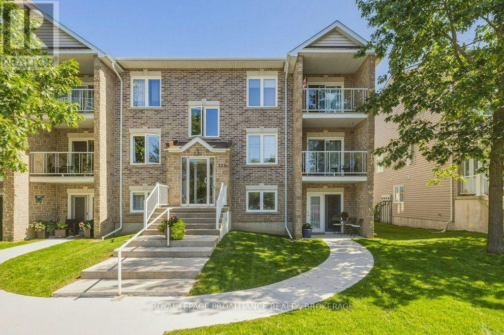 2104-225 Oak Street, Gananoque, ON, K7G 2R5