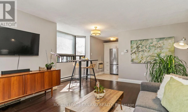 301-75 Huxley Street