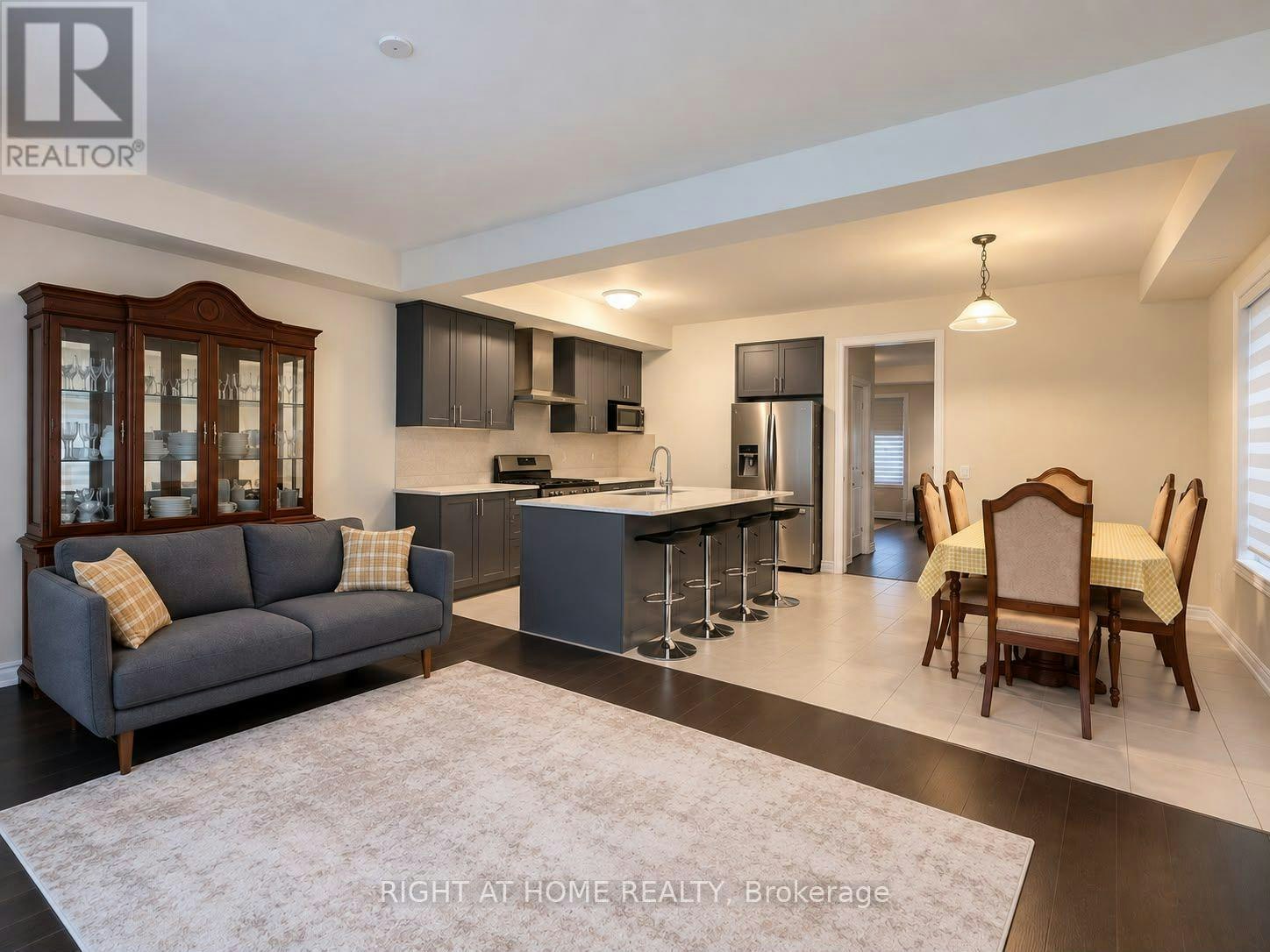 10 Morrison Crescent, Whitby, ON, L1P 0P4 - 10