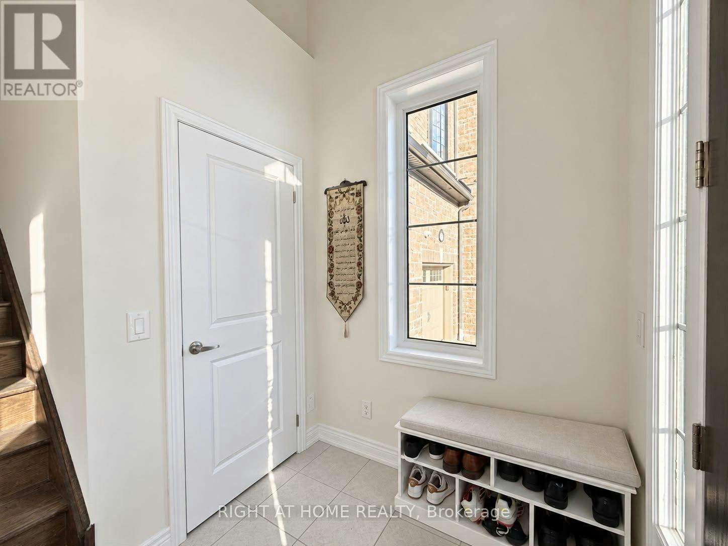 10 Morrison Crescent, Whitby, ON, L1P 0P4 - 2