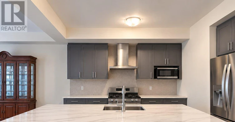 10 Morrison Crescent, Whitby, ON, L1P 0P4 - 12