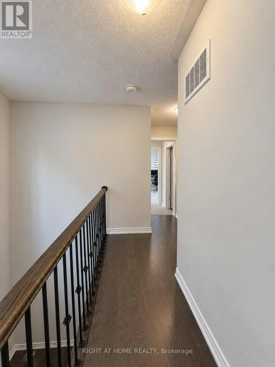 10 Morrison Crescent, Whitby, ON, L1P 0P4 - 5