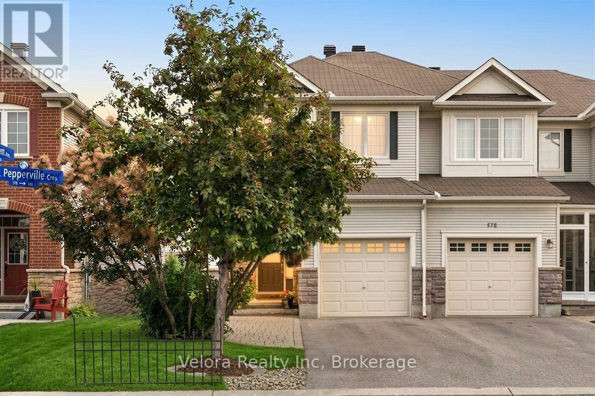 576 Pepperville Crescent, Ottawa, ON, K2M 0E6