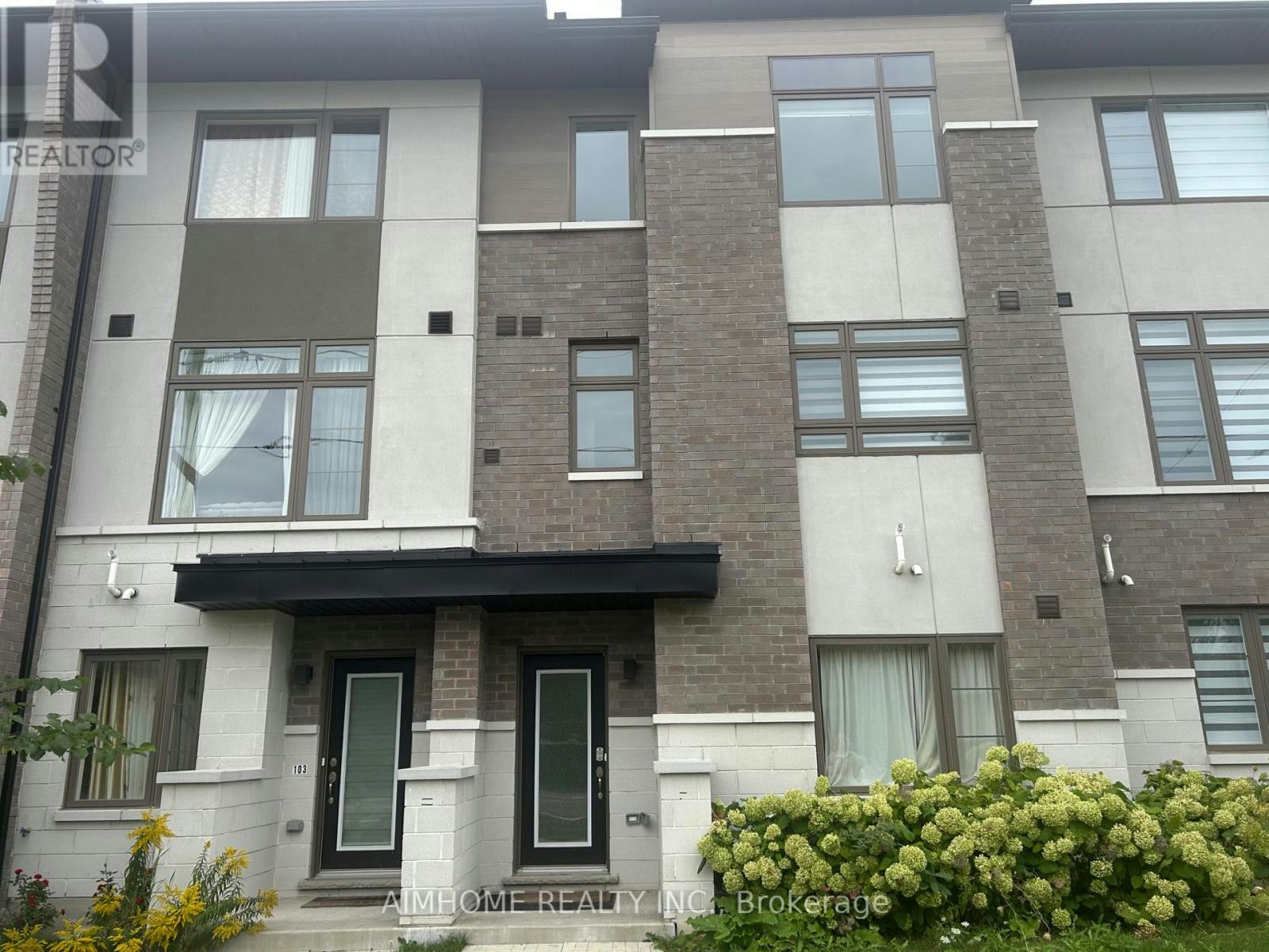 102-250 Finch Avenue, Pickering, ON, L1V 0G6
