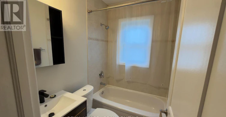 33 Amsterdam Avenue, Toronto, ON, M4B 2B9 - 12