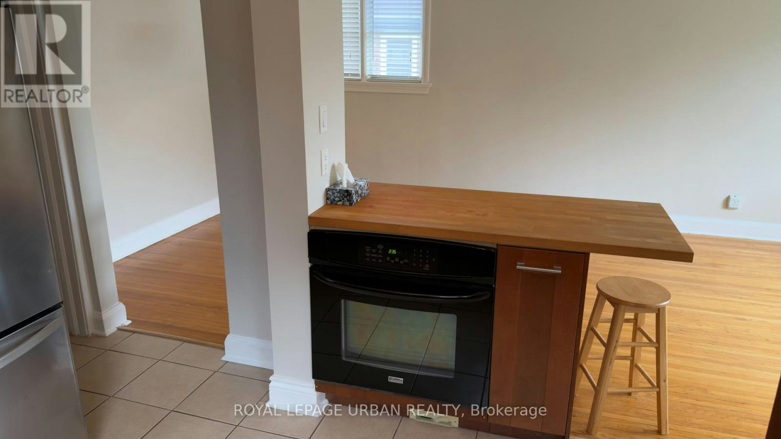 33 Amsterdam Avenue, Toronto, ON, M4B 2B9 - 9