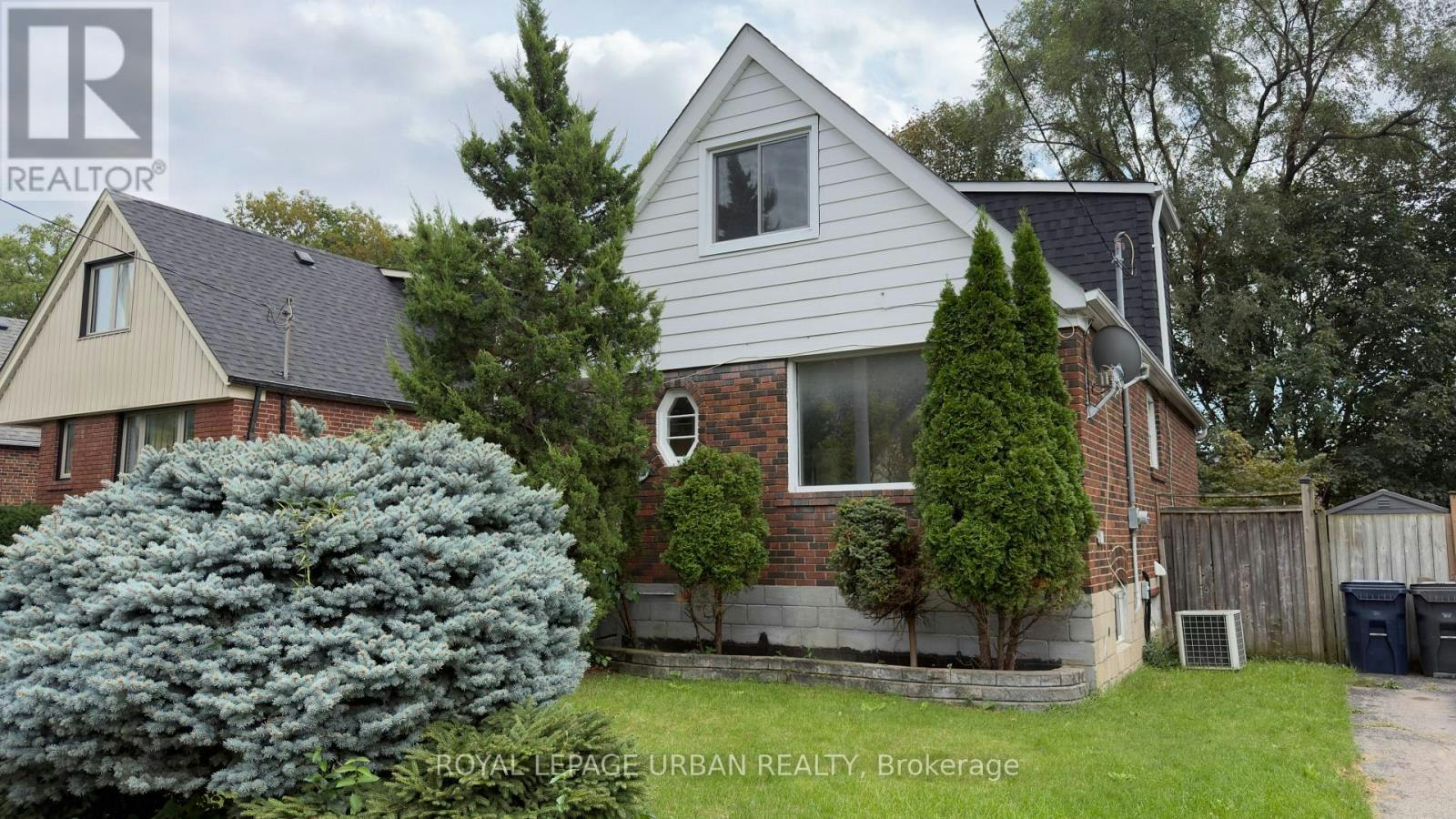 33 Amsterdam Avenue, Toronto, ON, M4B 2B9 - 2