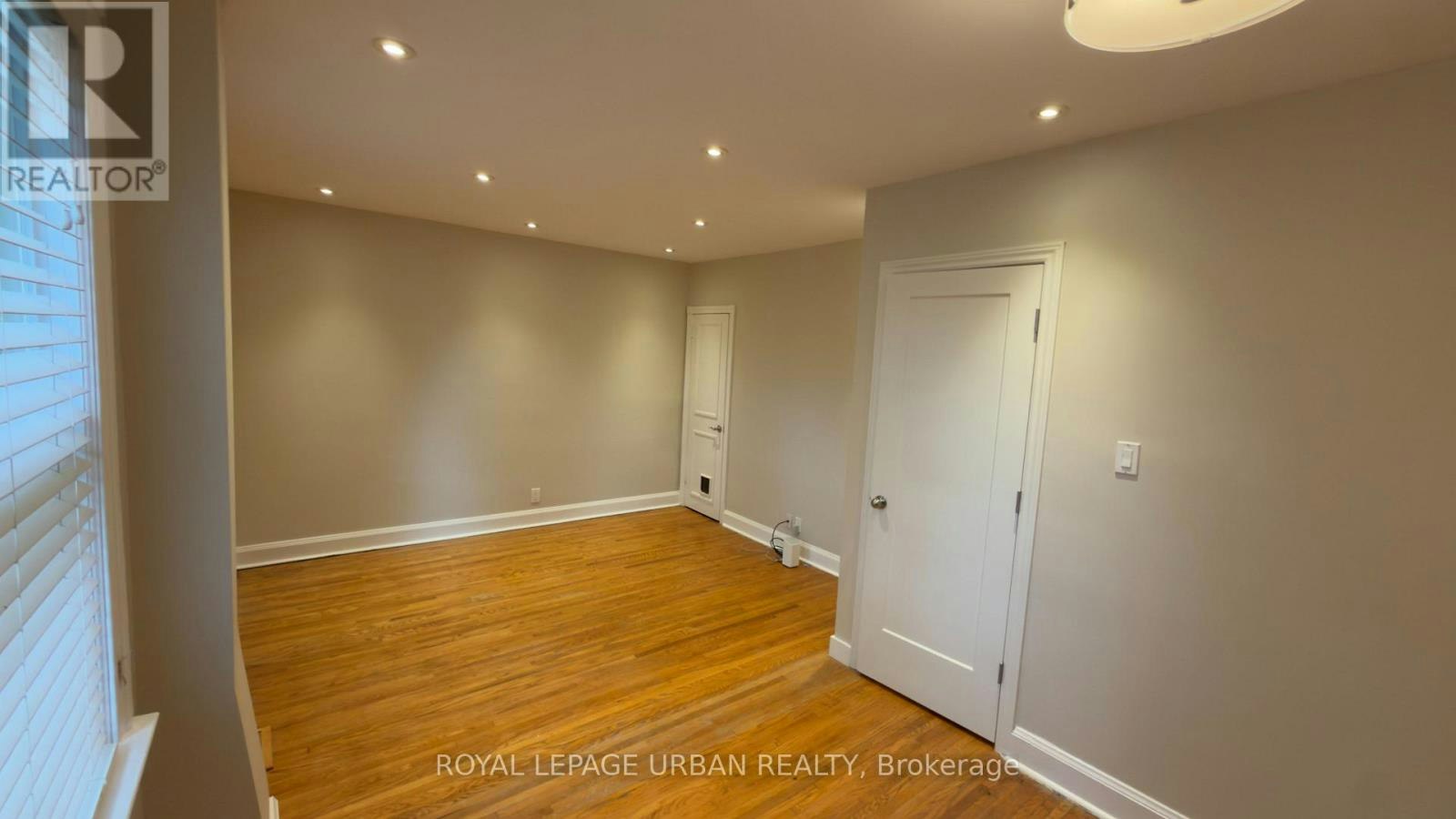 33 Amsterdam Avenue, Toronto, ON, M4B 2B9 - 14