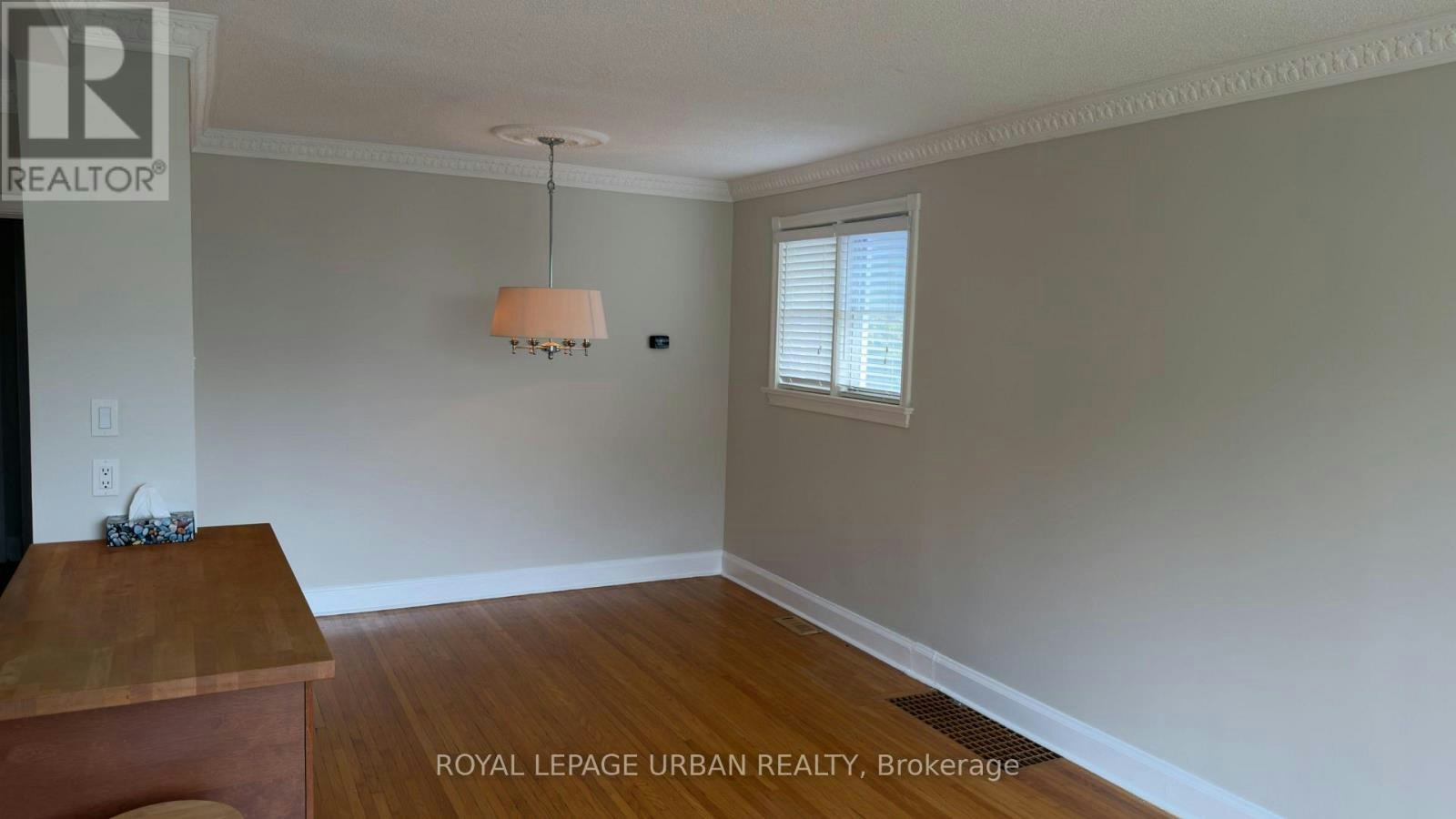 33 Amsterdam Avenue, Toronto, ON, M4B 2B9 - 6
