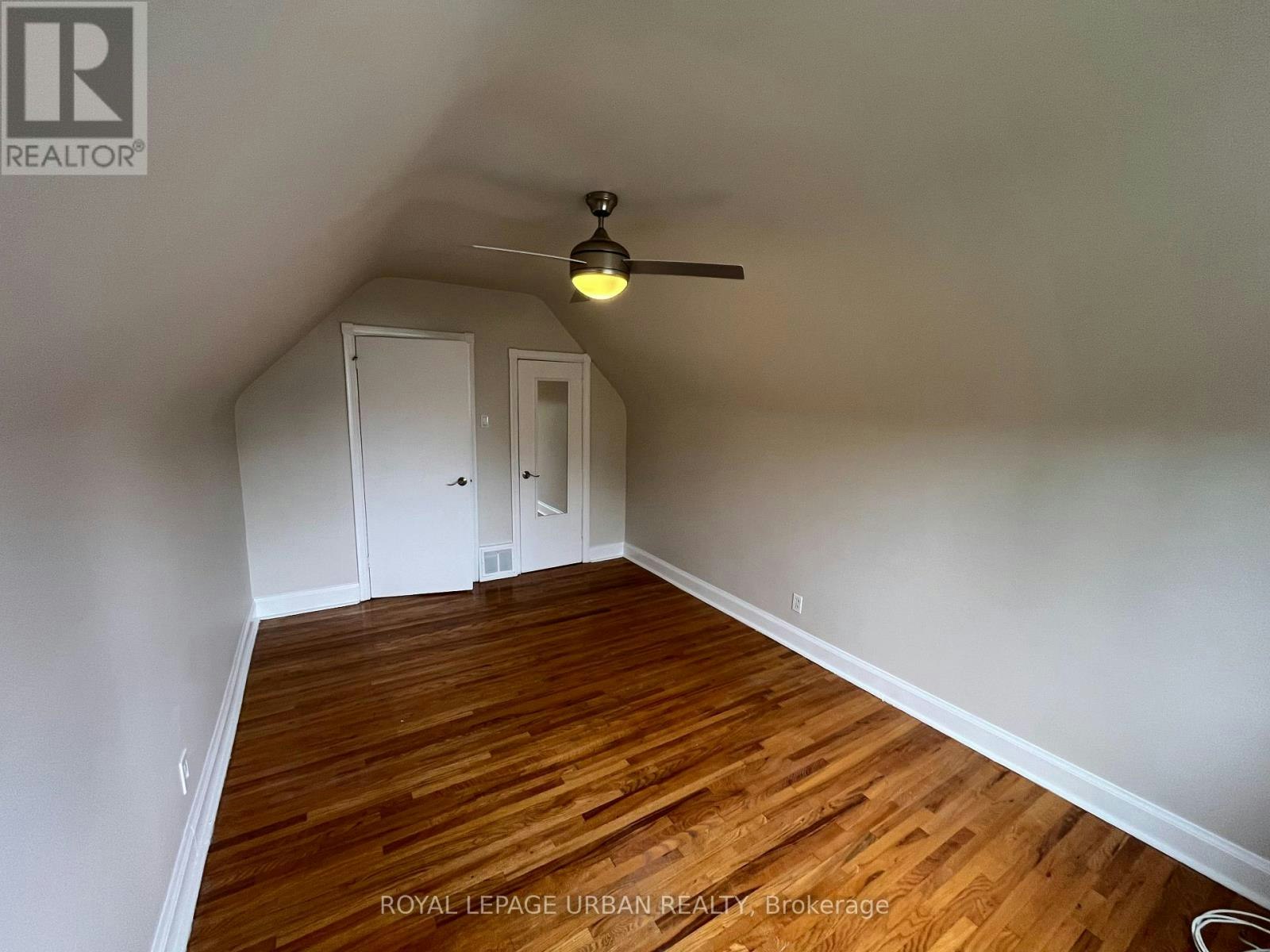33 Amsterdam Avenue, Toronto, ON, M4B 2B9 - 22