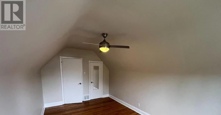 33 Amsterdam Avenue, Toronto, ON, M4B 2B9 - 22