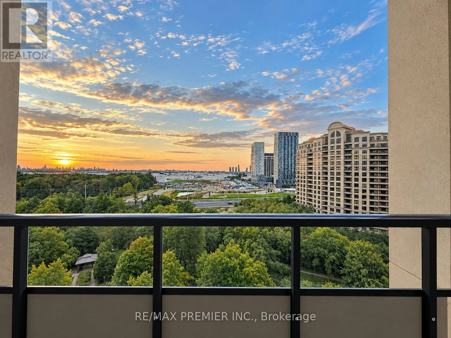 1009-9245 Jane Street, Vaughan, ON, L6A 0J9 - 29