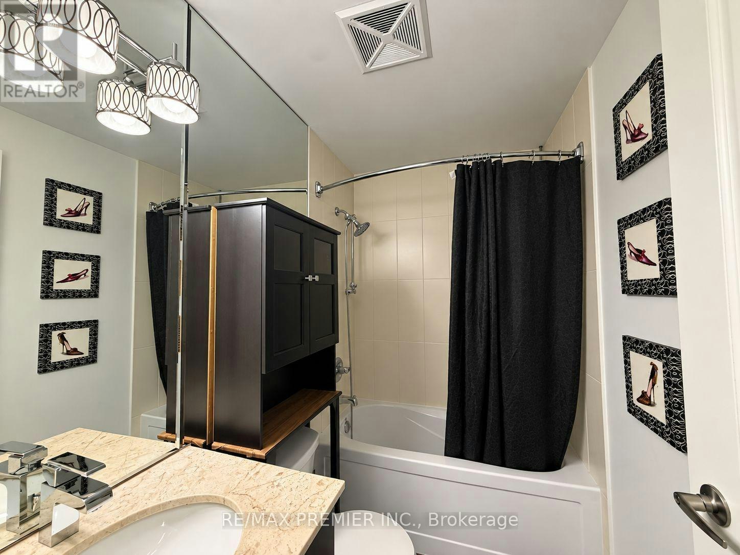 1009-9245 Jane Street, Vaughan, ON, L6A 0J9 - 25