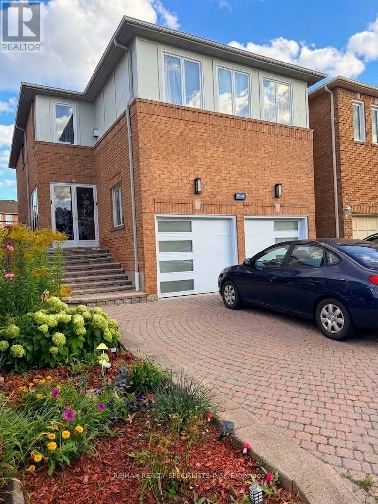 828 Cardington Street, Mississauga, ON, L5V 1Z6 - 2