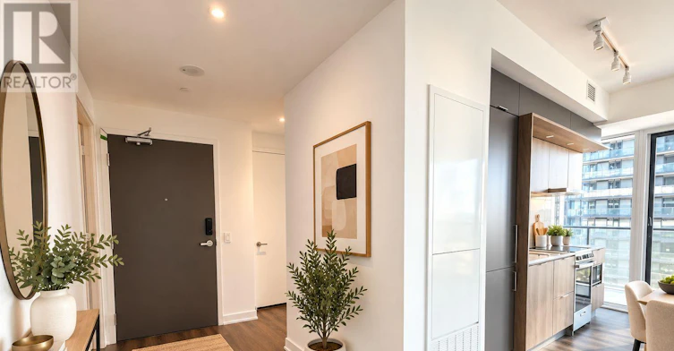 1402-448 Burnhamthorpe Road W, Mississauga, ON, L5B 0R4 - 3