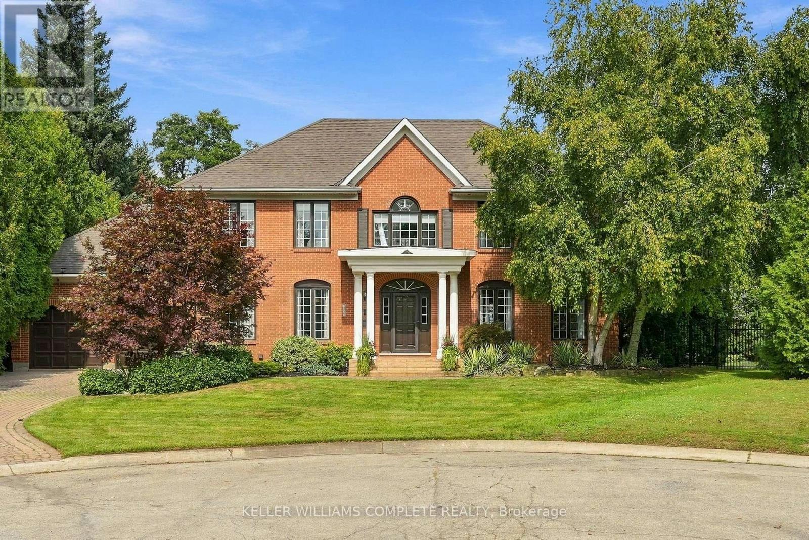 359 Sunnymeade Drive, Hamilton, ON, L9G 4L2