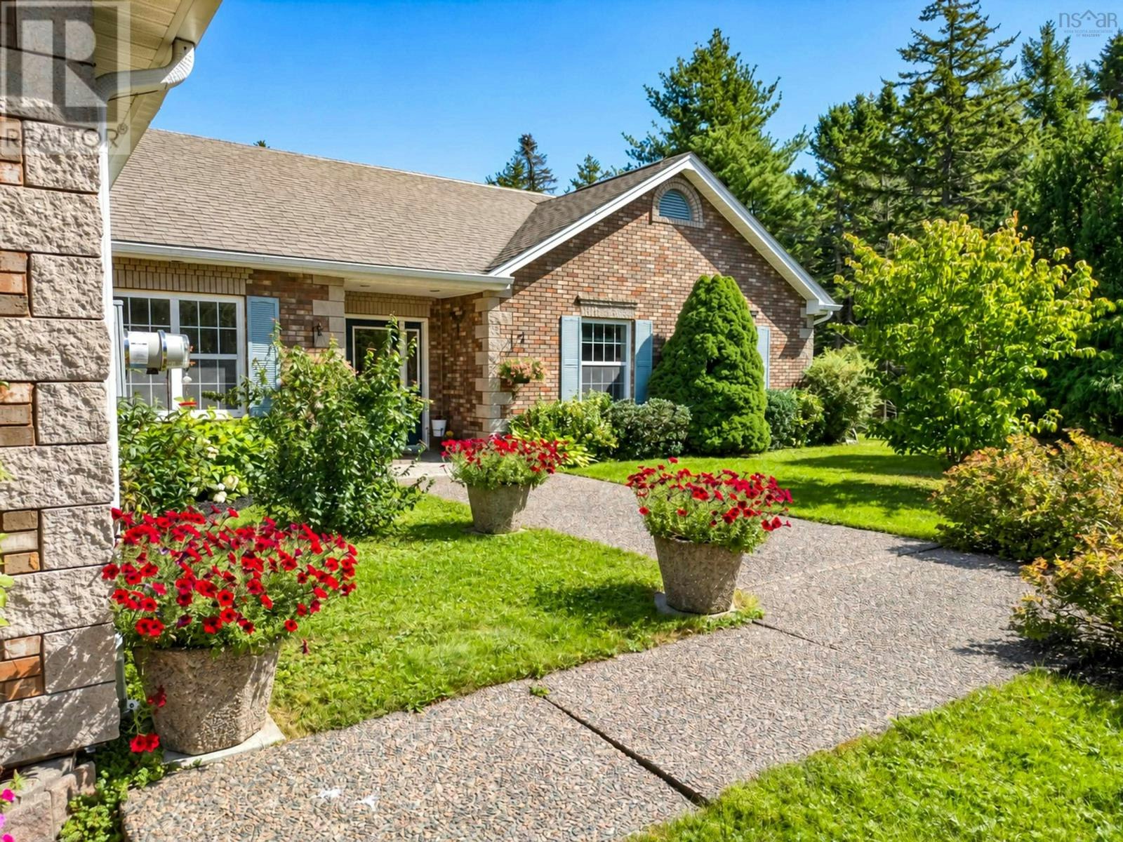 179 Lochmoor Lane, Lake Loon, NS, B2W 6C8
