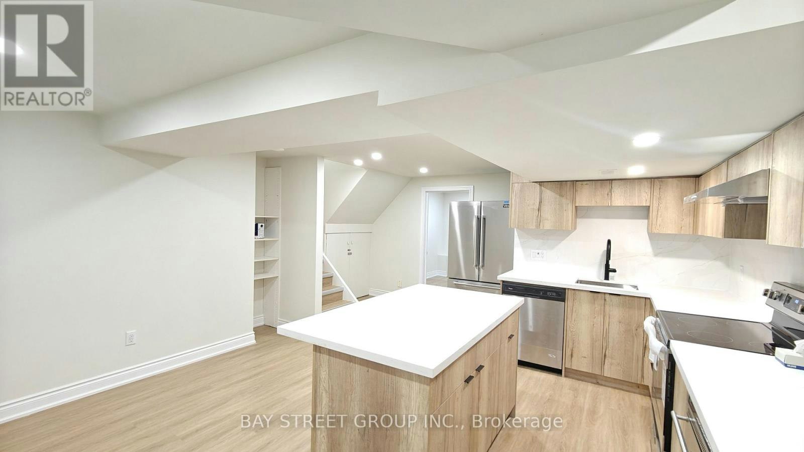 LOWER-9 Mosedale Crescent, Toronto, ON, M2J 3A3 - 9