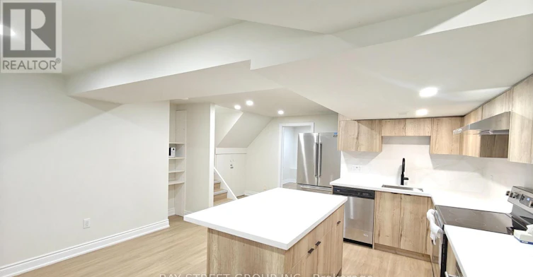 LOWER-9 Mosedale Crescent, Toronto, ON, M2J 3A3 - 9