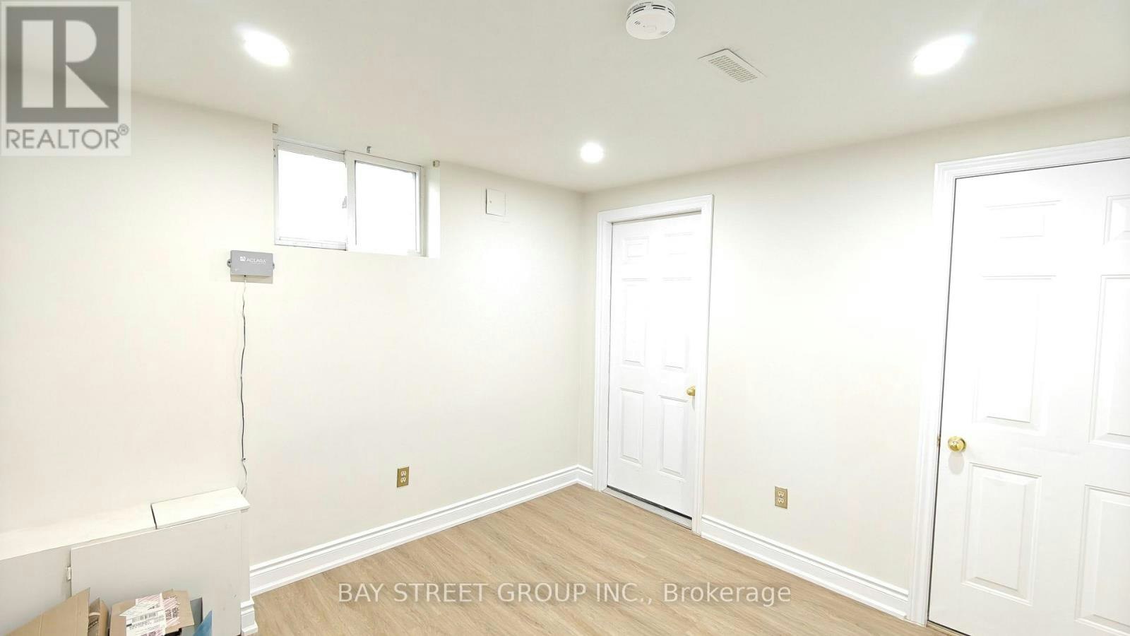 LOWER-9 Mosedale Crescent, Toronto, ON, M2J 3A3 - 11