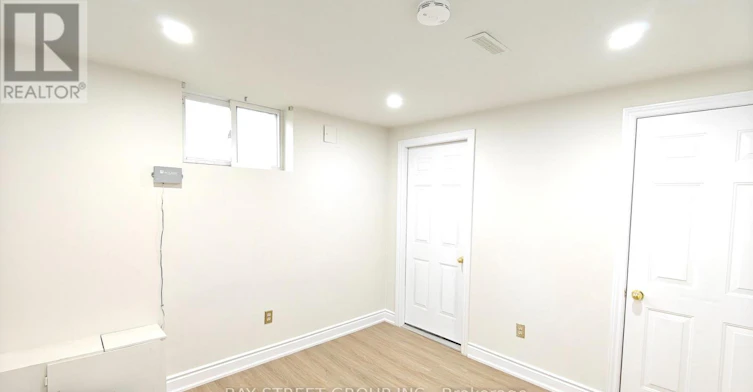 LOWER-9 Mosedale Crescent, Toronto, ON, M2J 3A3 - 11