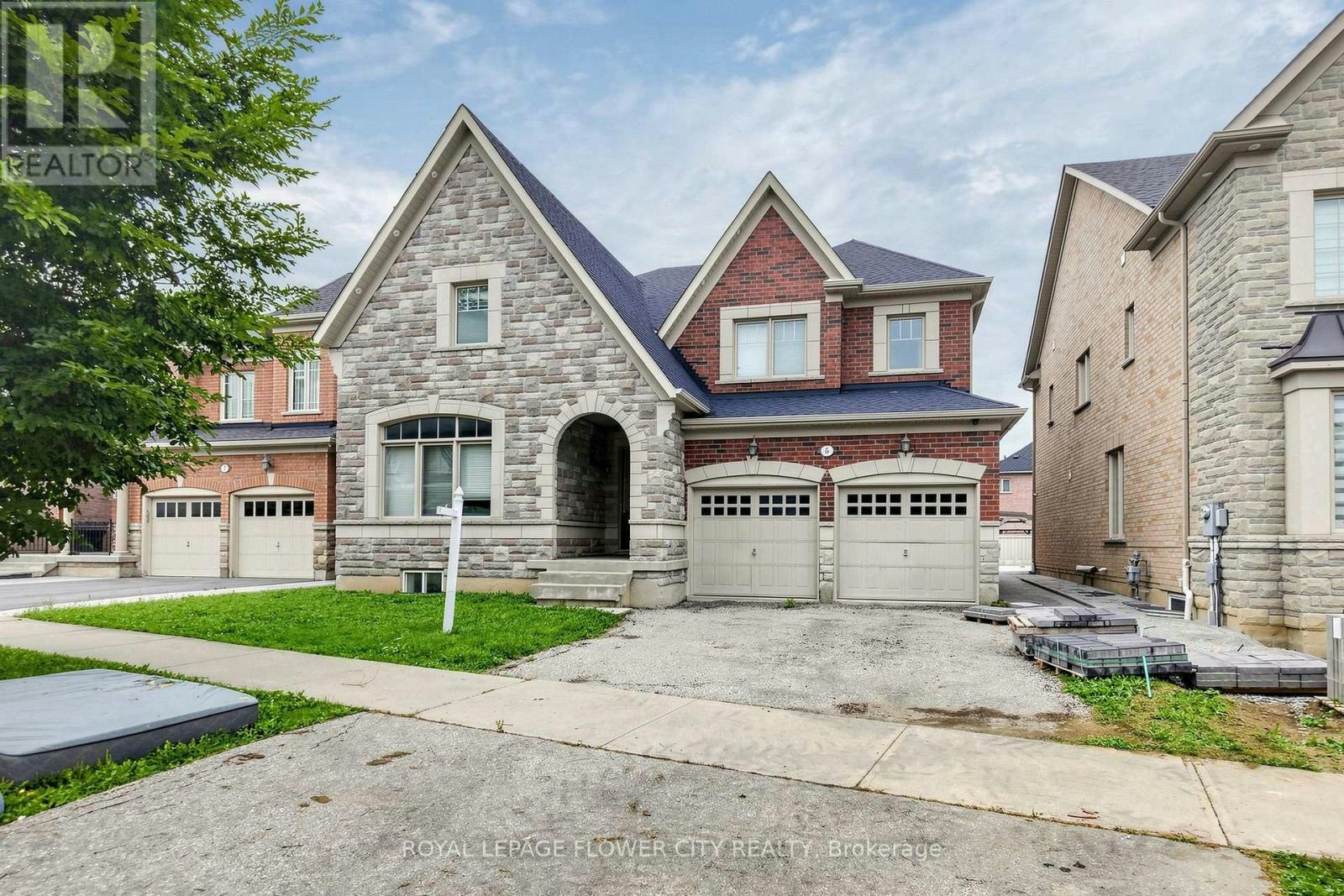 5 Decorso Drive, Brampton, ON, L6P 3T7