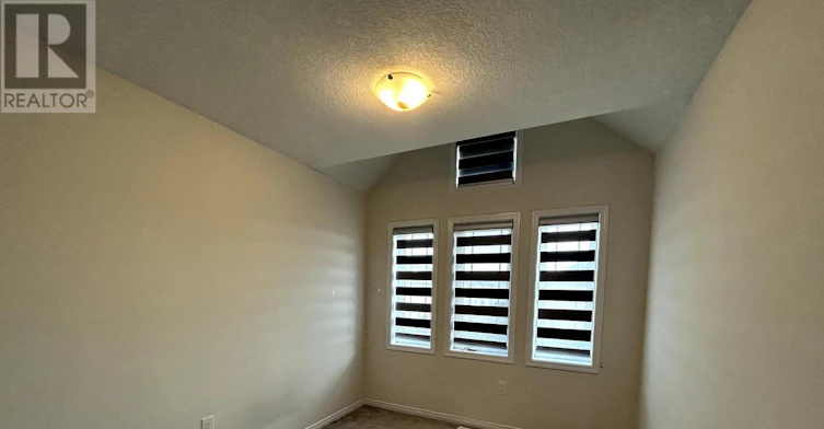 8749 Sourgum Avenue, Niagara Falls, ON, L2H 3S3 - 20