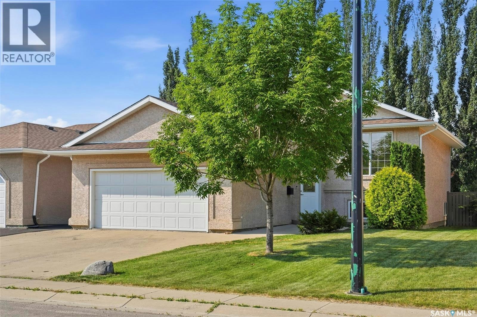 418 Greaves Crescent, Saskatoon, SK, S7W 1A9